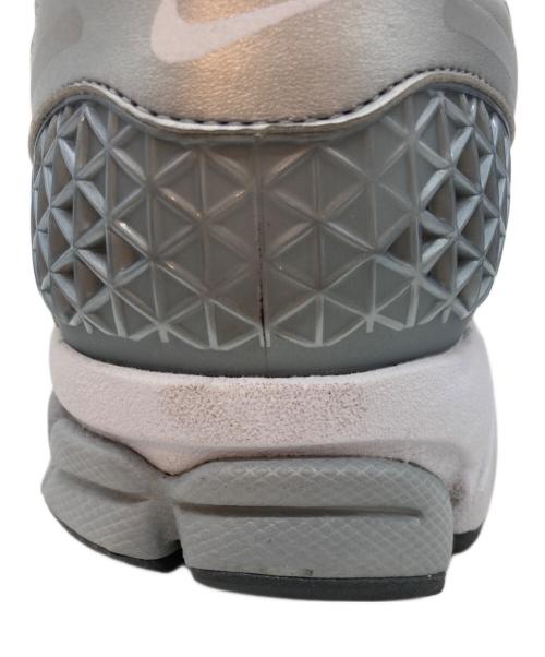 NIKE（ナイキ）NIKE (ナイキ) スニーカー グレー サイズ:US10.5の古着・服飾アイテム