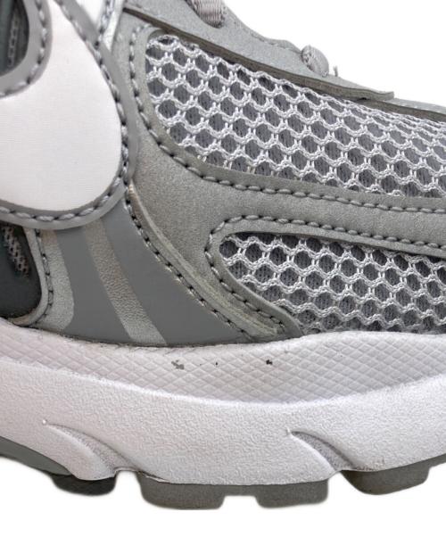 NIKE（ナイキ）NIKE (ナイキ) スニーカー グレー サイズ:US10.5の古着・服飾アイテム