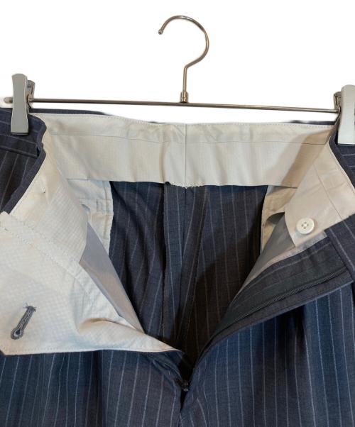 BURBERRY LONDON（バーバリーロンドン）BURBERRY LONDON (バーバリーロンドン) ウール地ストライプセットアップスーツ ネイビー サイズ:サイズ42の古着・服飾アイテム