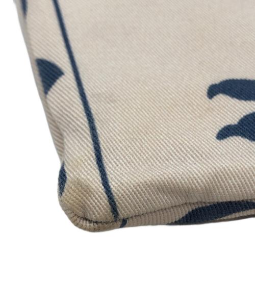 LOEWE（ロエベ）LOEWE (ロエベ) ドローストリングポーチ ベージュの古着・服飾アイテム