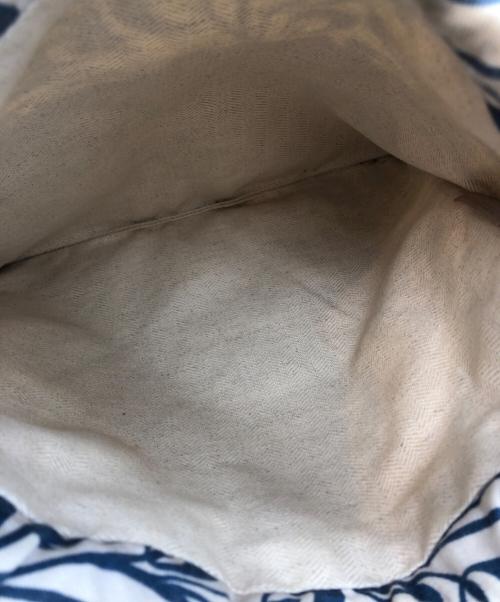 LOEWE（ロエベ）LOEWE (ロエベ) ドローストリングポーチ ベージュの古着・服飾アイテム