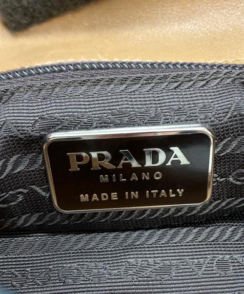 PRADA（プラダ）PRADA (プラダ) 型押しワンショルダーバッグ ベージュの古着・服飾アイテム