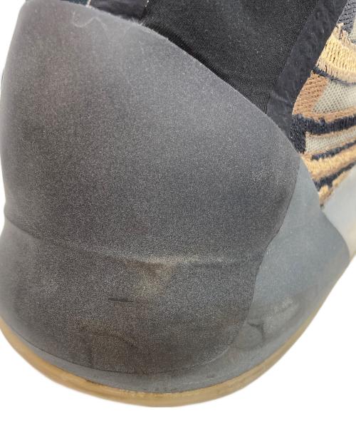 adidas（アディダス）adidas (アディダス) YEEZY QNTM Amber Tint ブラック×ブラウン サイズ:US8 1/2の古着・服飾アイテム