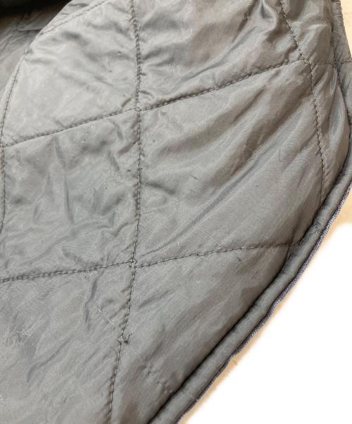 CarHartt（カーハート）CarHartt (カーハート) ダック地ベスト ネイビー サイズ:SIZE Mの古着・服飾アイテム