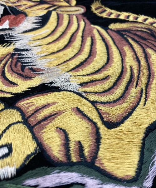 東洋エンタープライズ（トウヨウエンタープライズ）東洋エンタープライズ (トウヨウエンタープライズ) Mid 1950s Style Velveteen Souvenir Jacket ブラック×ブルー サイズ:SIZE Lの古着・服飾アイテム