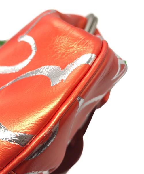 Vivienne Westwood（ヴィヴィアンウエストウッド）Vivienne Westwood (ヴィヴィアンウエストウッド) SCRIBBLE HEARTS がま口ショルダーバッグ オレンジの古着・服飾アイテム