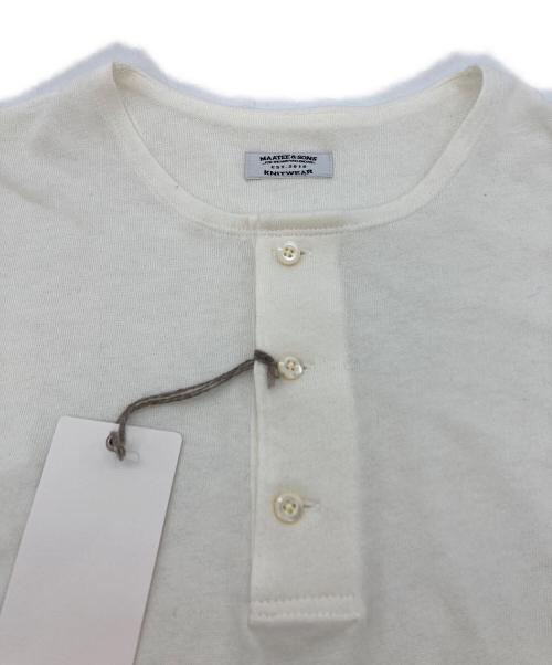 MAATEE&SONS（マーティーアンドサンズ）MAATEE&SONS (マーティーアンドサンズ) L/S HENRY NECK TEE ホワイト サイズ:SIZE 1 未使用品の古着・服飾アイテム