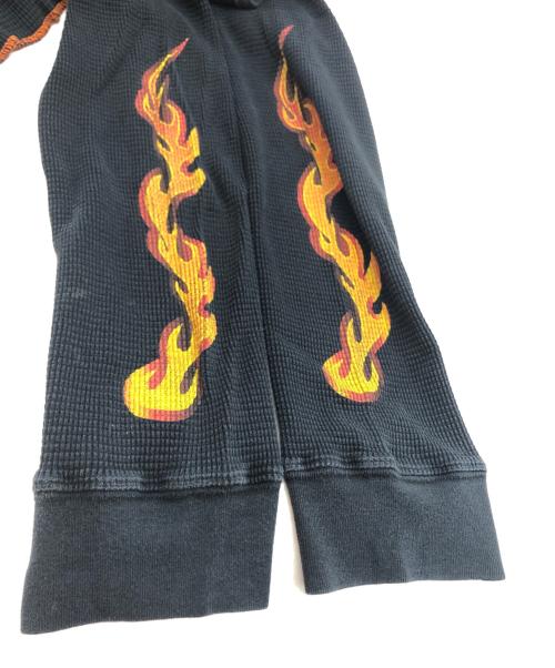 HARLEY-DAVIDSON（ハーレーダビッドソン）HARLEY-DAVIDSON (ハーレーダビッドソン) 袖フレイムサーマルカットソー ブラック サイズ:XLの古着・服飾アイテム