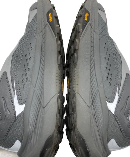 HOKAONEONE（ホカオネオネ）HOKAONEONE (ホカオネオネ) U PROJECT TRANSPORT グレー サイズ:SIZE US 9の古着・服飾アイテム