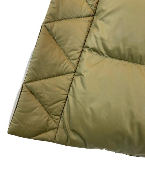 WHITE MOUNTAINEERING（ホワイトマウンテ二アニング）WHITE MOUNTAINEERING (ホワイトマウンテ二アニング) TAION (タイオン) REVERSIBLE DOWN VEST オリーブ サイズ:Mの古着・服飾アイテム