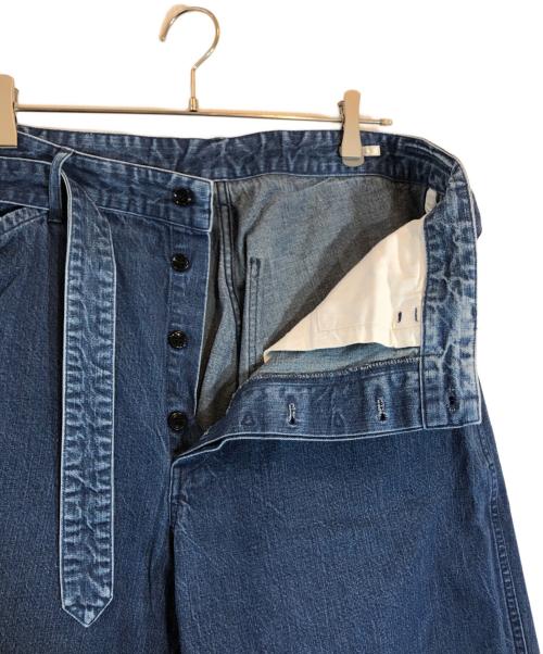 COMOLI（コモリ）COMOLI (コモリ) ベルテッドデニムパンツ インディゴ サイズ:3の古着・服飾アイテム