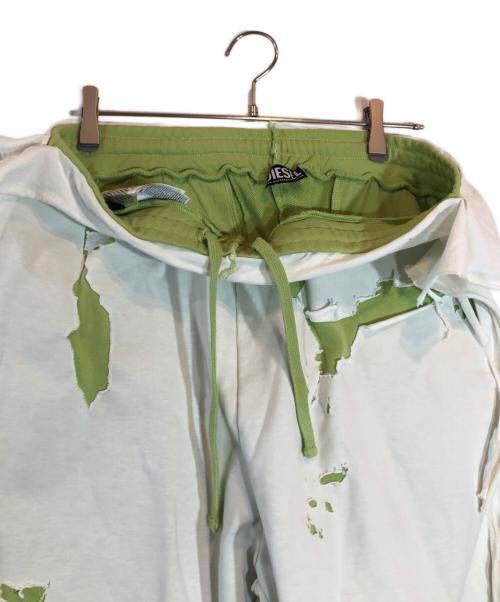 DIESEL（ディーゼル）DIESEL (ディーゼル) 22AWP-MARTAINOFFダメージ加工ワイドスウェットパンツ ホワイト×グリーン サイズ:XLの古着・服飾アイテム