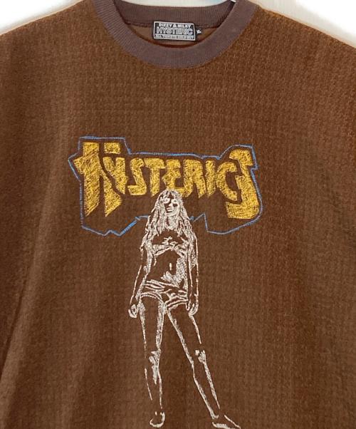 Hysteric Glamour（ヒステリックグラマー）Hysteric Glamour (ヒステリックグラマー) BAD ASS MAMA刺繍 スウェット ブラウン サイズ:SIZE XLの古着・服飾アイテム