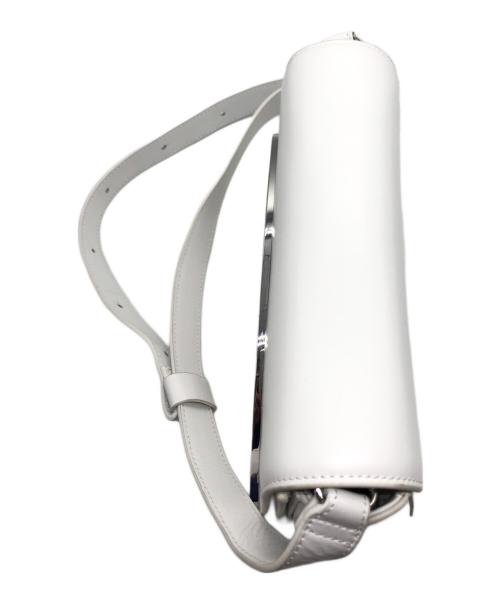 DIESEL（ディーゼル）DIESEL (ディーゼル) Dメタルロゴ 1DR レザーショルダーバッグ ホワイトの古着・服飾アイテム