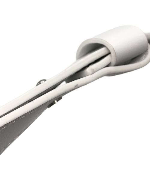 DIESEL（ディーゼル）DIESEL (ディーゼル) Dメタルロゴ 1DR レザーショルダーバッグ ホワイトの古着・服飾アイテム