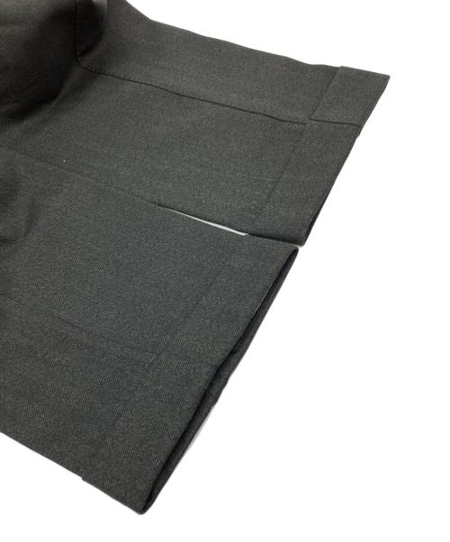 Brilla per il gusto（ブリッラ ペル イルグースト）Brilla per il gusto (ブリッラ ペル イルグースト) シャドーヘリンボーン3ピーススーツ グレー サイズ:SIZE 44の古着・服飾アイテム