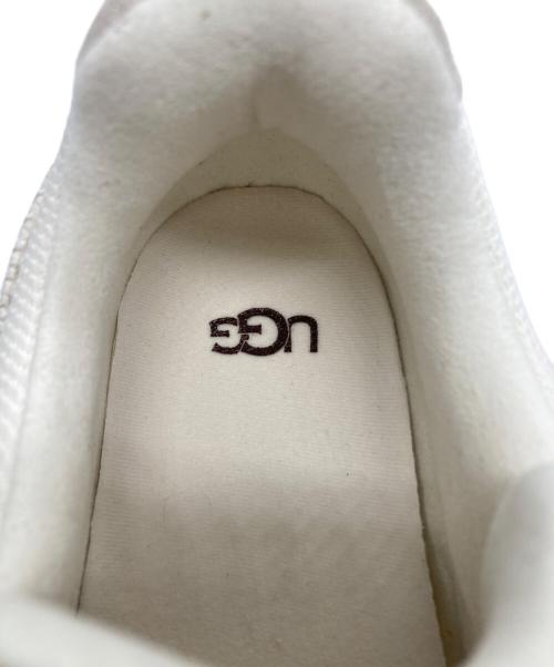 UGG（アグ）UGG (アグ) RetroFi Low Spring アイボリー サイズ:US8の古着・服飾アイテム