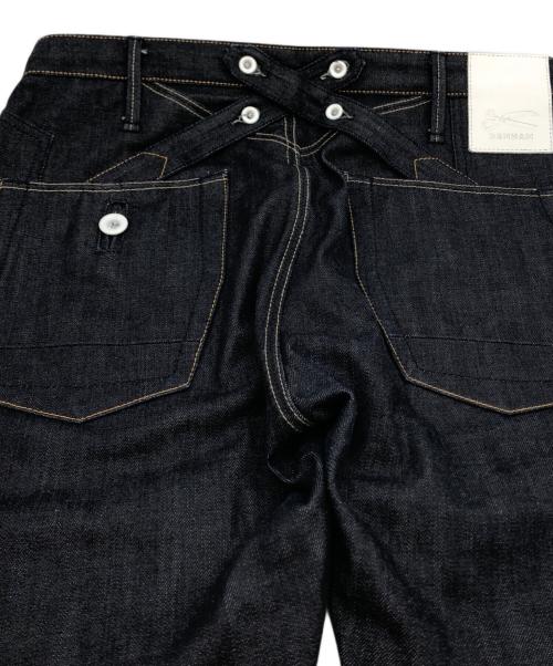 Denham（デンハム）Denham (デンハム) クロスバック デニムパンツ インディゴ サイズ:SIZE 32の古着・服飾アイテム