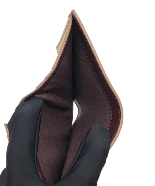 Salvatore Ferragamo（サルヴァトーレ フェラガモ）Salvatore Ferragamo (サルヴァトーレ フェラガモ) 2つ折り財布 ベージュの古着・服飾アイテム