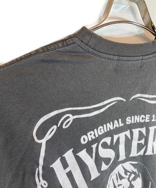 Hysteric Glamour（ヒステリックグラマー）Hysteric Glamour (ヒステリックグラマー) WHISKY WOMAN Tシャツ グレー サイズ:XLの古着・服飾アイテム