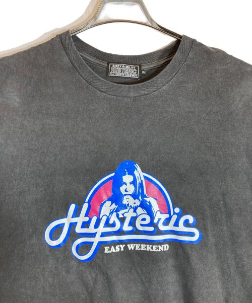 Hysteric Glamour（ヒステリックグラマー）Hysteric Glamour (ヒステリックグラマー) EASY WEEKEND Tシャツ グレー サイズ:XLの古着・服飾アイテム