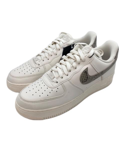 NIKE（ナイキ）NIKE (ナイキ) WMNS AIR FORCE 1 '07 PHANTOM/LT IRON ORE-LT IRON ORE ホワイト サイズ:SIZE 27.5cm 未使用品の古着・服飾アイテム
