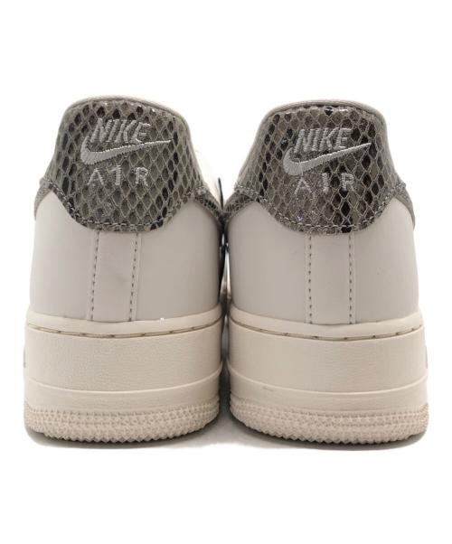 NIKE（ナイキ）NIKE (ナイキ) WMNS AIR FORCE 1 '07 PHANTOM/LT IRON ORE-LT IRON ORE ホワイト サイズ:US10.5 未使用品の古着・服飾アイテム