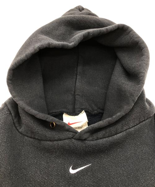 NIKE（ナイキ）NIKE (ナイキ) センタースウッシュパーカー ブラック サイズ:Lの古着・服飾アイテム