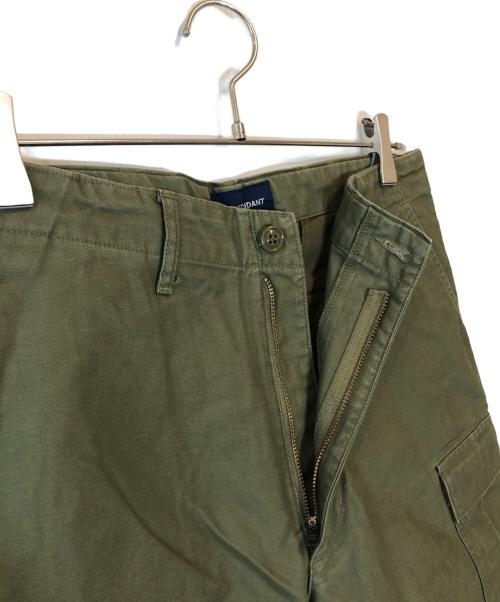 DESCENDANT（ディセンダント）DESCENDANT (ディセンダント) BUCKET CARGO TROUSERS オリーブ サイズ:2の古着・服飾アイテム