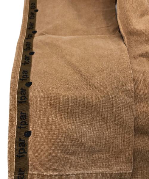 CarHartt（カーハート）CarHartt (カーハート) FPAR Media Guerrilla (エフピーエーアールメディアゲリラ) FPAR SINGLE KNEE PANT ベージュ サイズ:Sの古着・服飾アイテム
