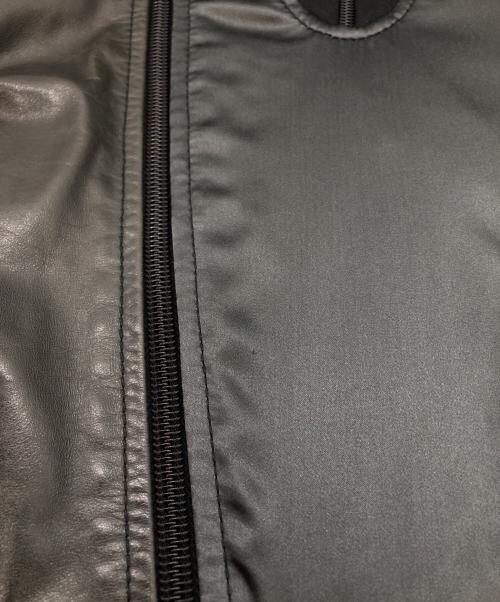 Yves Saint Laurent（イヴサンローラン）Yves Saint Laurent (イヴサンローラン) ラムレザー アシンメトリージャケット ブラック×グレー サイズ:44の古着・服飾アイテム