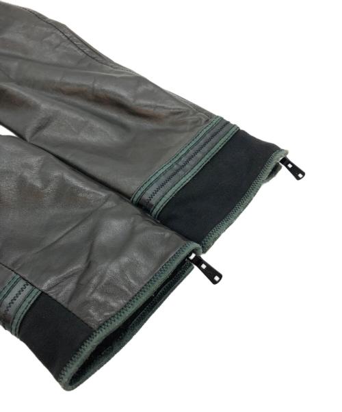 Yves Saint Laurent（イヴサンローラン）Yves Saint Laurent (イヴサンローラン) ラムレザー アシンメトリージャケット ブラック×グレー サイズ:44の古着・服飾アイテム