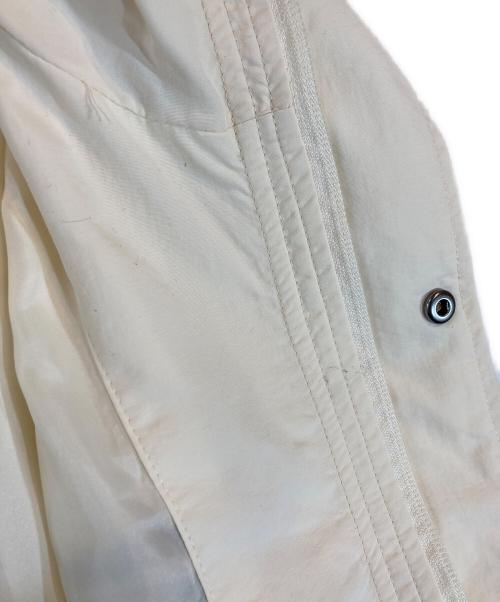 REEBOK（リーボック）REEBOK (リーボック) 別注 スモールベクター刺繍ナイロンマウンテンパーカー ホワイト サイズ:Mの古着・服飾アイテム