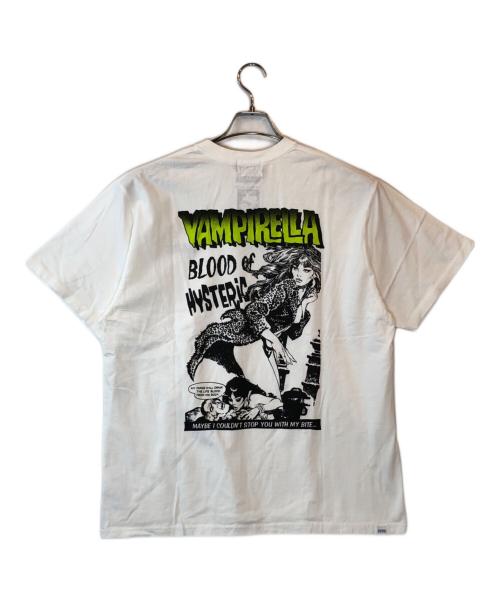 Hysteric Glamour（ヒステリックグラマー）Hysteric Glamour (ヒステリックグラマー) VAMPIRELLA BLOOD OF HYSTERIC Tシャツ ホワイト サイズ:XL 未使用品の古着・服飾アイテム