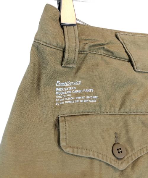 FreshService（フレッシュサービス）FreshService (フレッシュサービス) BACK SATEEN MOUNTAIN CARGO PANTS ベージュ サイズ:Mの古着・服飾アイテム