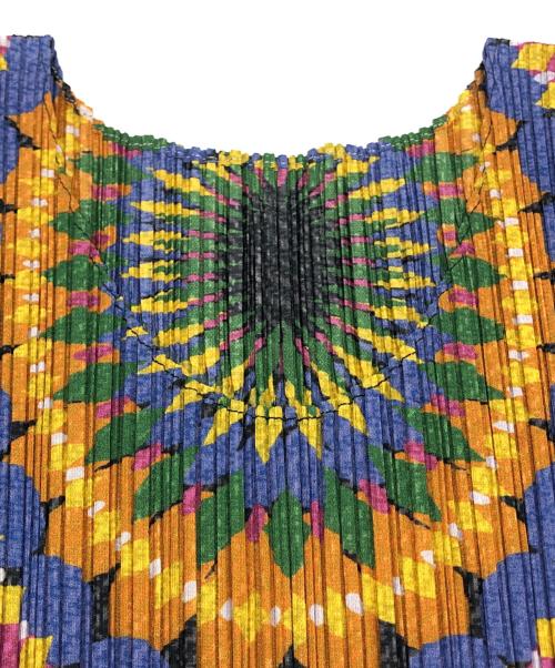 PLEATS PLEASE（プリーツプリーズ）PLEATS PLEASE (プリーツプリーズ) 総柄プリーツチュニック マルチカラー サイズ:3の古着・服飾アイテム