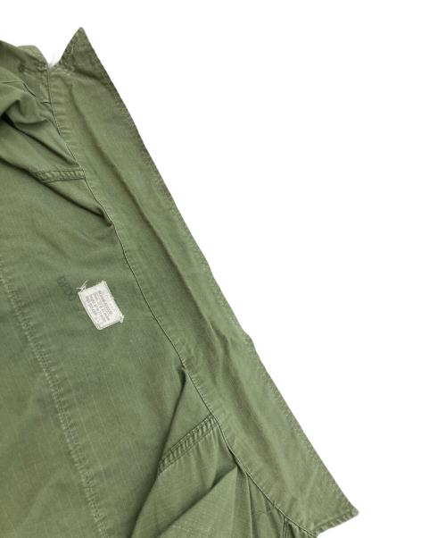 US ARMY（ユーエスアーミー）US ARMY (ユーエスアーミー) 4th ジャングルファティーグジャケット オリーブ サイズ:Mサイズの古着・服飾アイテム