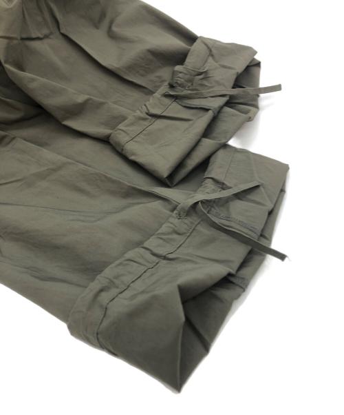 ATON（エイトン）ATON (エイトン) KYOTO TSURIZOME COTTON WIDE EAZY CARGO PANTS オリーブ サイズ:SIZE 06の古着・服飾アイテム