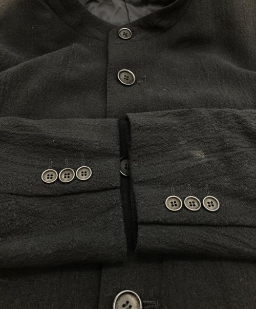 ISSEY MIYAKE WHITE LABEL（イッセイミヤケホワイトレーベル）ISSEY MIYAKE WHITE LABEL (イッセイミヤケホワイトレーベル) ノーカラーウールリネンジャケット ブラック サイズ:3の古着・服飾アイテム