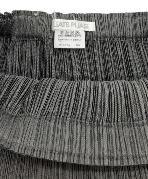 PLEATS PLEASE（プリーツプリーズ）PLEATS PLEASE (プリーツプリーズ) アルミ缶型押しプリーツスカート グレー サイズ:2の古着・服飾アイテム