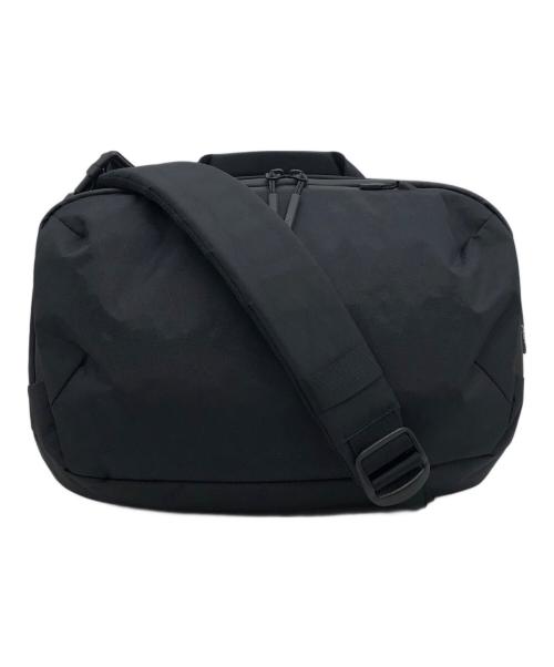 AER（エアー）Aer (エアー) Tech Sling 3 ブラックの古着・服飾アイテム