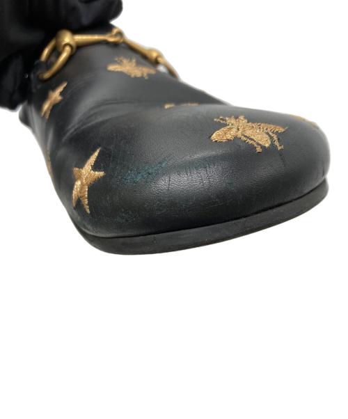 GUCCI（グッチ）GUCCI (グッチ) ビー スター ホースビット クロッグ サンダル ブラック×ゴールド サイズ:SIZE 8の古着・服飾アイテム