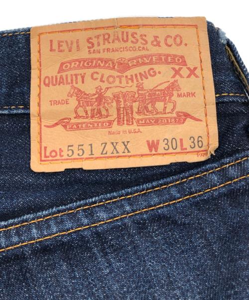 LEVI'S（リーバイス）LEVI'S (リーバイス) 551ZXXデニムパンツ ネイビー サイズ:W30×L36の古着・服飾アイテム