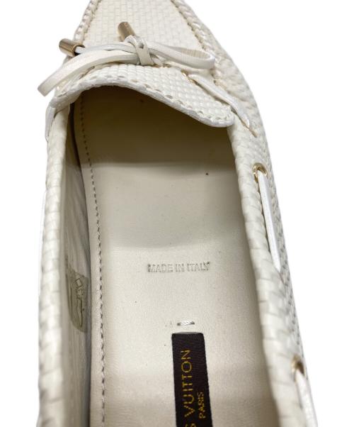 LOUIS VUITTON（ルイ ヴィトン）LOUIS VUITTON (ルイ ヴィトン) グロリアラインローファー ホワイト サイズ:N39の古着・服飾アイテム