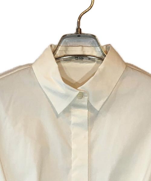 PRADA（プラダ）PRADA (プラダ) バックリボンドレスシャツ ホワイト サイズ:38の古着・服飾アイテム