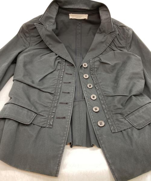 PRADA（プラダ）PRADA (プラダ) マルチボタン タックジャケット ブラック サイズ:SIZE 38の古着・服飾アイテム