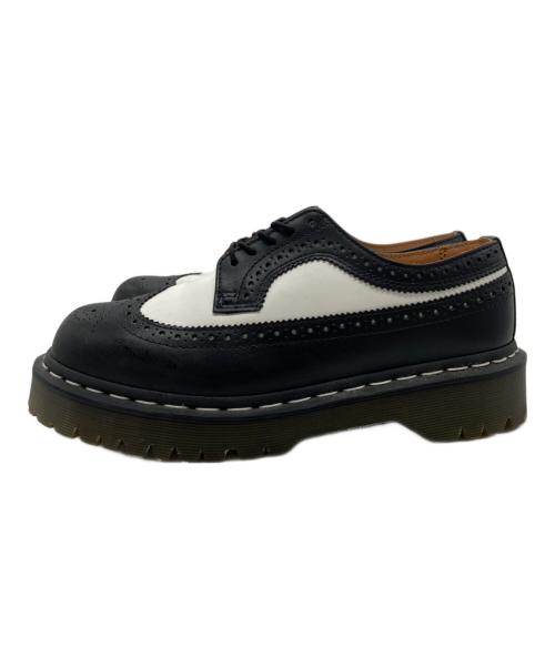 Dr.Martens（ドクターマーチン）Dr.Martens (ドクターマーチン) 10458 ウィングチップシューズ ホワイト×ブラック サイズ:UK6の古着・服飾アイテム