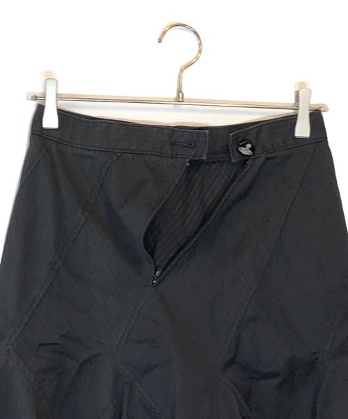Vivienne Westwood RED LABEL（ヴィヴィアンウエストウッドレッドレーベル）Vivienne Westwood RED LABEL (ヴィヴィアンウエストウッドレッドレーベル) ピンストライプ切替スカート グレー サイズ:SIZE 2の古着・服飾アイテム