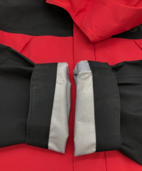 eYe COMME des GARCONS JUNYAWATANABE MAN（アイ コム デ ギャルソン ジュンヤ ワタナベ マン）eYe COMME des GARCONS JUNYAWATANABE MAN (アイ コム デ ギャルソン ジュンヤ ワタナベ マン) マウンテンパーカー レッド サイズ:Mの古着・服飾アイテム