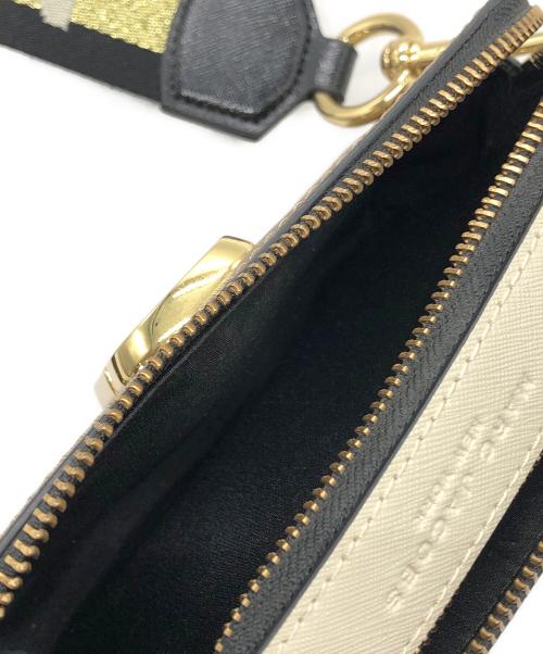 MARC JACOBS（マークジェイコブス）MARC JACOBS (マークジェイコブス) スナップショットショルダーバッグ ブラウンの古着・服飾アイテム